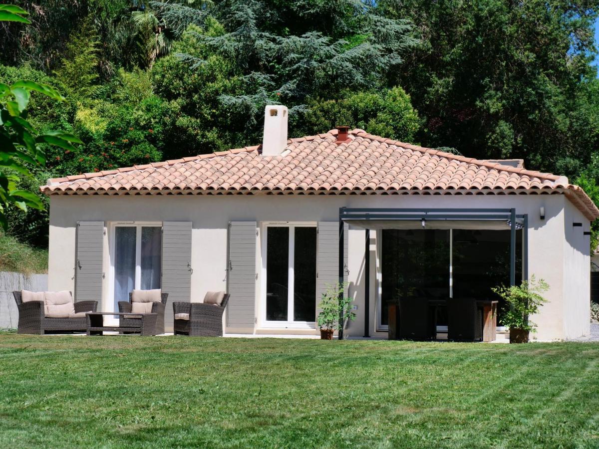 Les Yuccas -Maison Neuve Avec Un Jardin A Saint Paul De Vence Екстер'єр фото